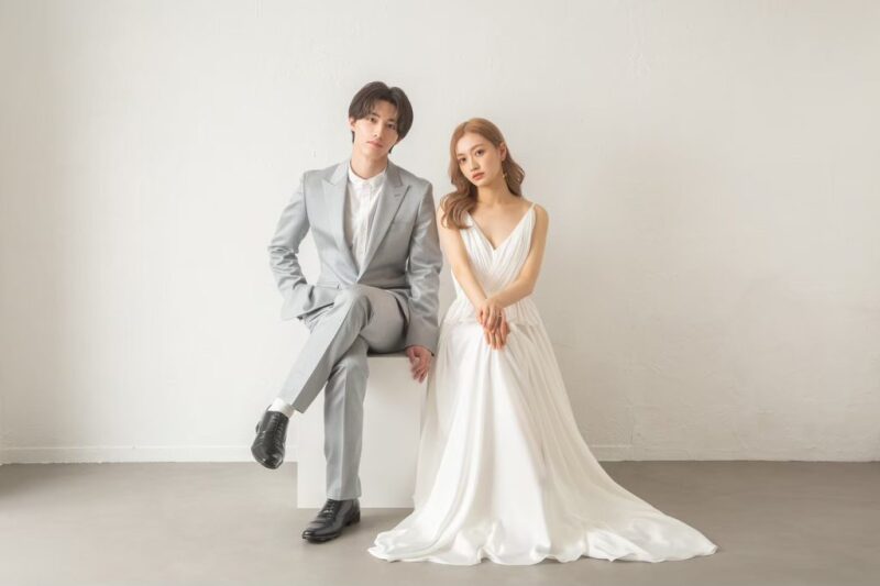 ドレスに合わせるタキシードって?ドレスとタキシードの組み合わせをご紹介