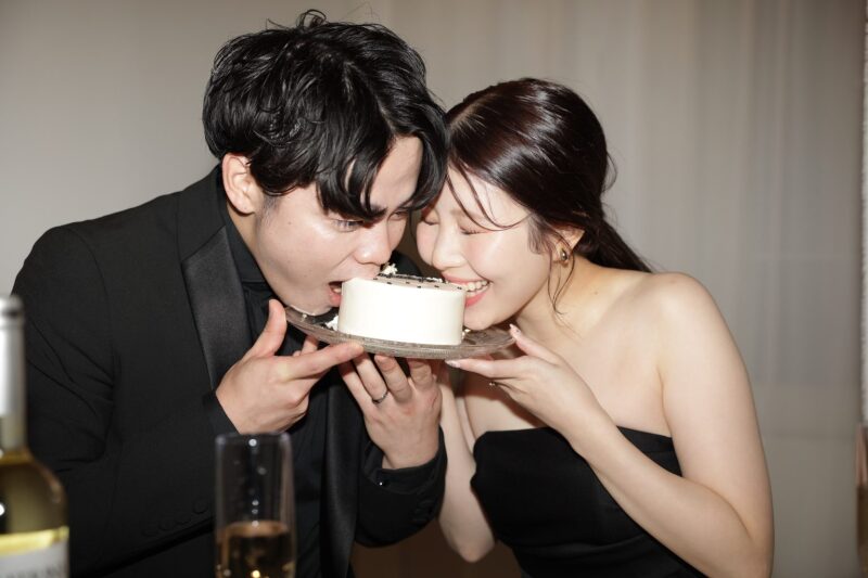 挙式をされない方も。パーティをイメージした背景をご紹介