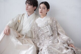 レース打掛を使用した上品で洗練された最新ウェディングフォト 