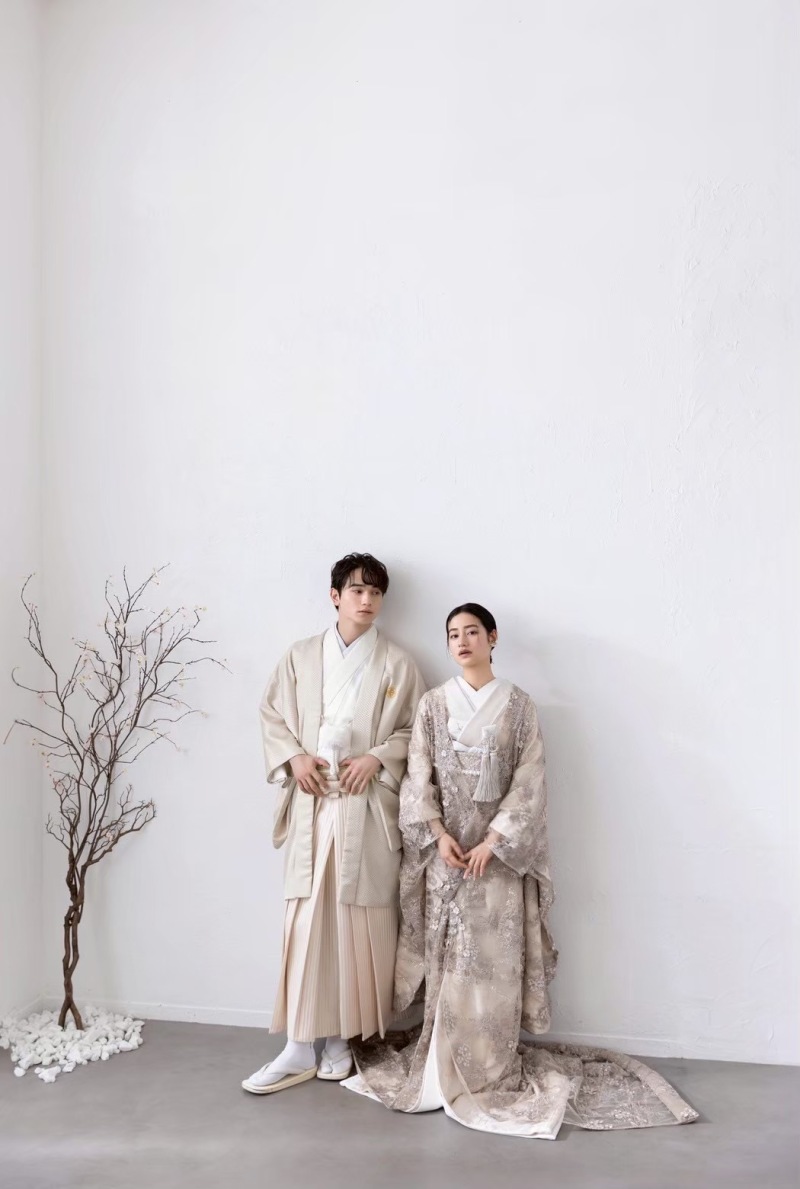 桜の季節に纏いたい、洗練の和装コーディネート3選