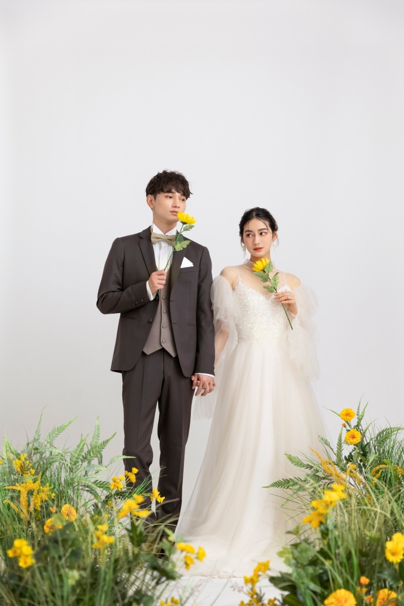 心ときめく春を纏う。ニュアンスカラーで魅せる大人のスプリング・ブライダルスタイル