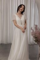 個性的&times;アンニュイ 好みの雰囲気で選ぶウェディングドレス