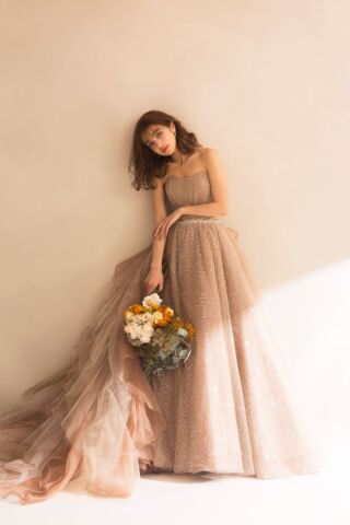 カラードレスのトレンドデザインをご紹介