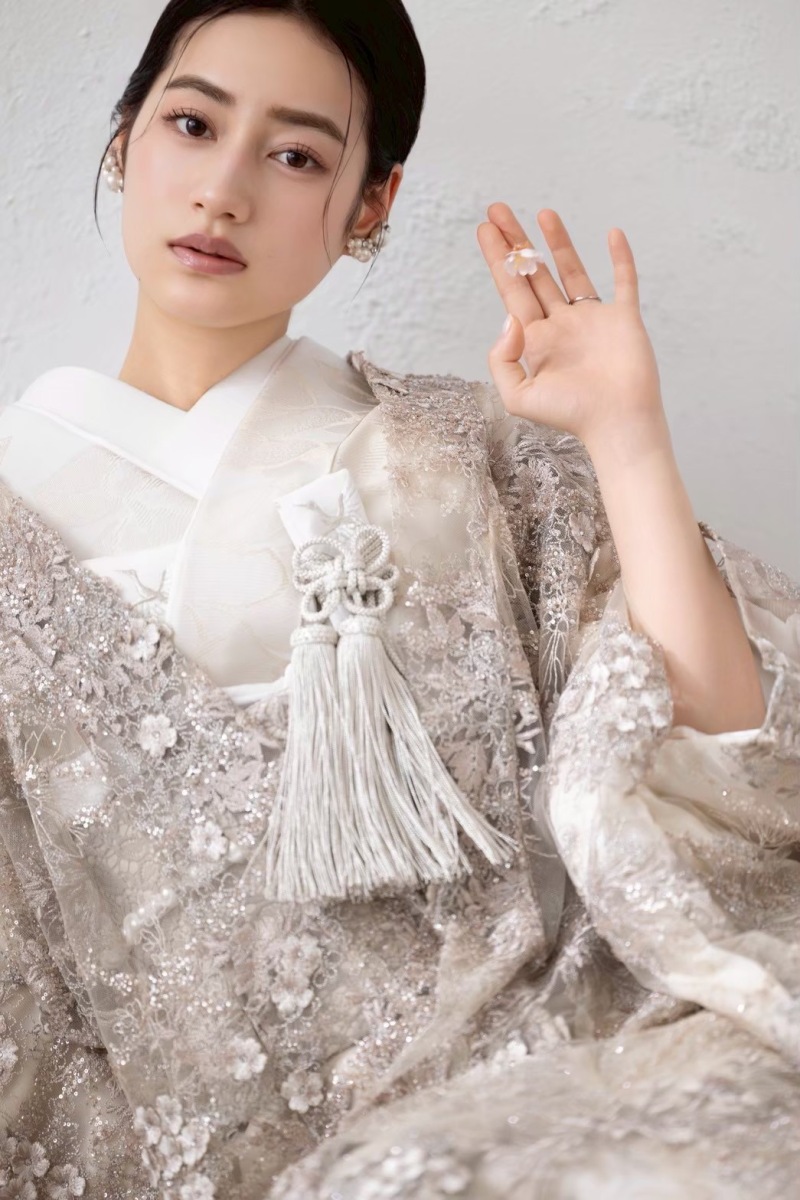 桜の季節に纏いたい、洗練の和装コーディネート3選