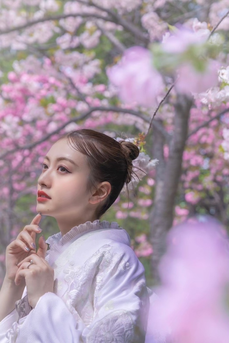 桜の季節に纏いたい、洗練の和装コーディネート3選