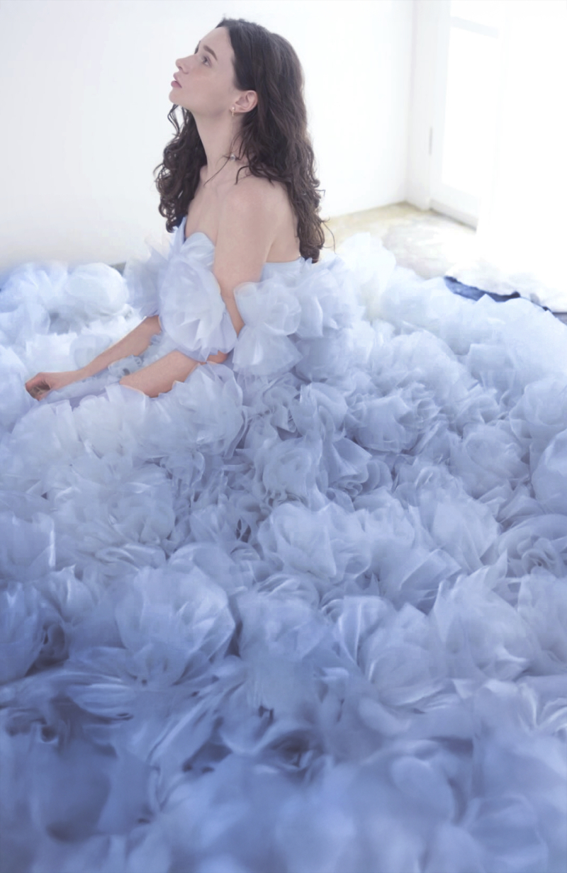 新作衣装が入荷します！