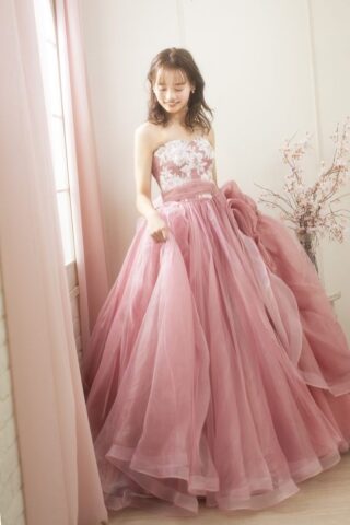 カラードレスは華やかなPinkで決まり♡