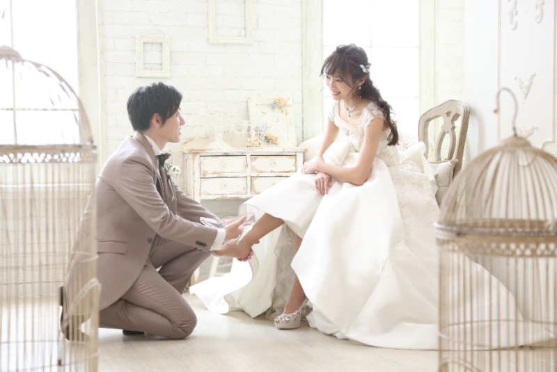 みんなに見せたくなる写真に♡簡単にマネ出来る前撮りポーズ