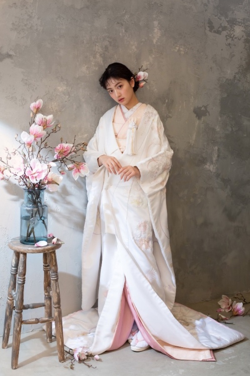 オシャレ花嫁必見！色掛下で周りと少し差をつけてみませんか？