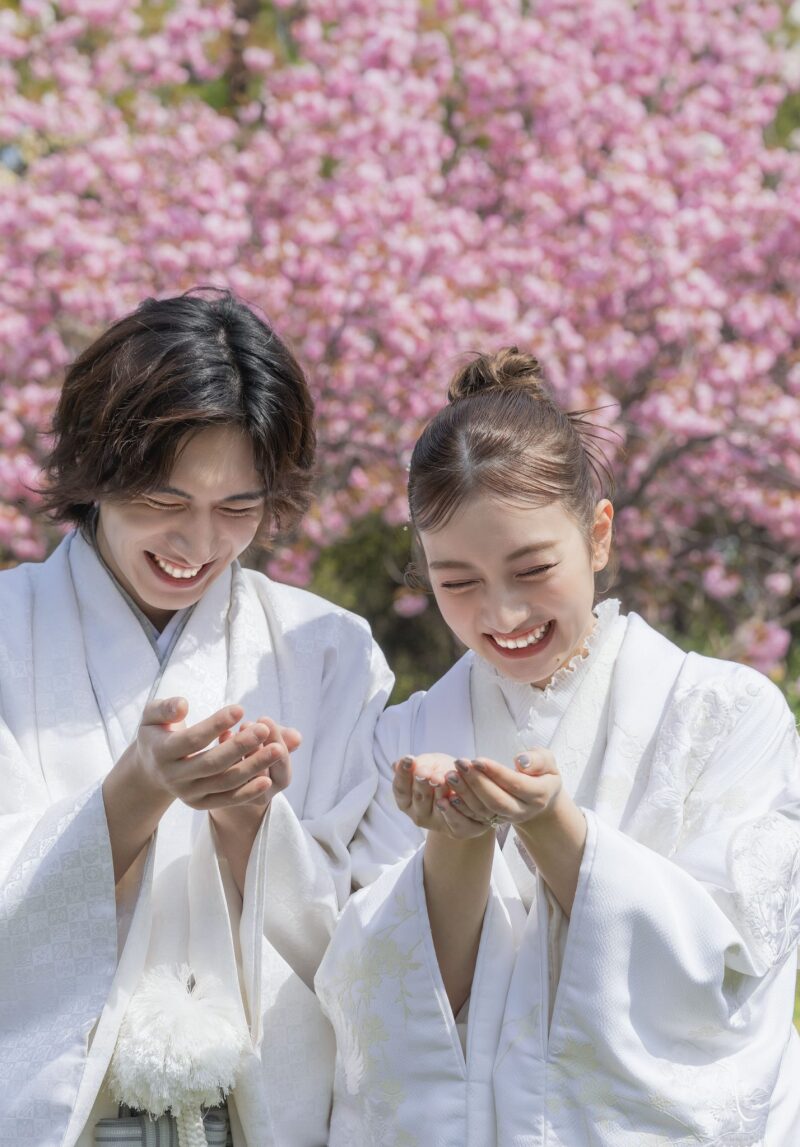 春だけの特別な1枚を。桜と新緑のウェディングフォト