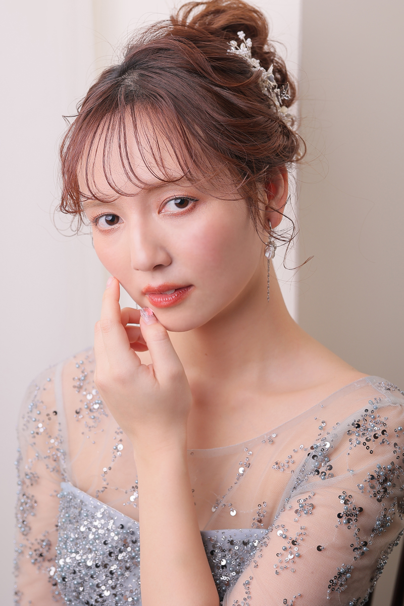 【CLASSY LINE】のお衣装に合うヘアセット&メイクをご紹介!