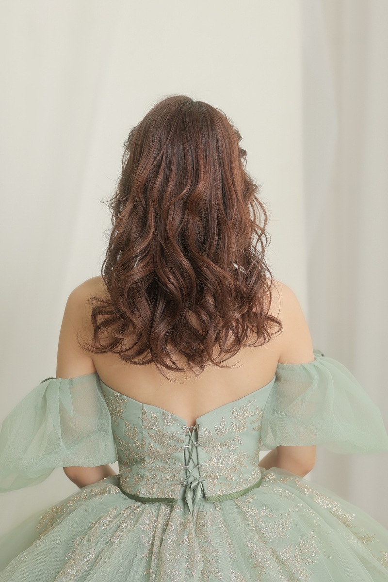【CLASSY LINE】のお衣装に合うヘアセット＆メイクをご紹介！
