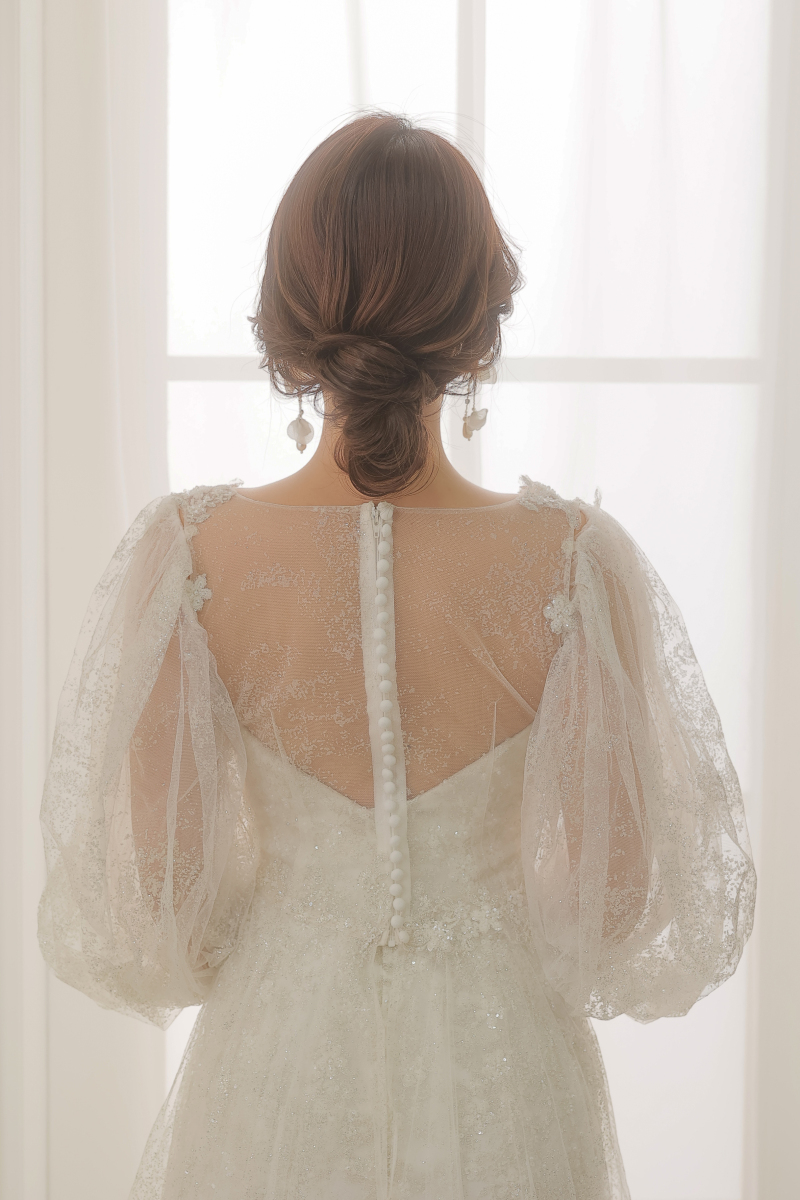 【CLASSY LINE】のお衣装に合うヘアセット＆メイクをご紹介！
