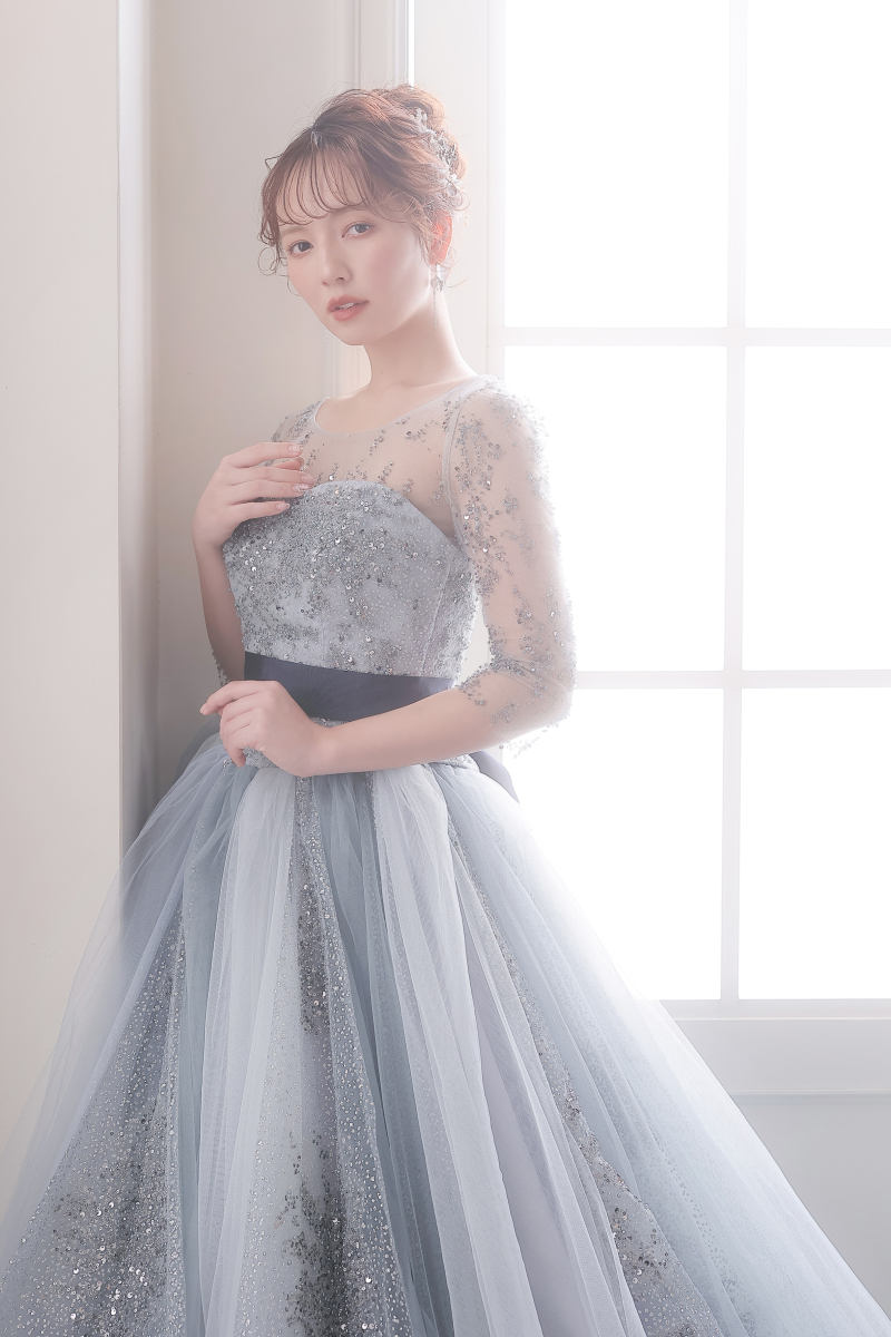 【CLASSY LINE】のお衣装に合うヘアセット&メイクをご紹介!