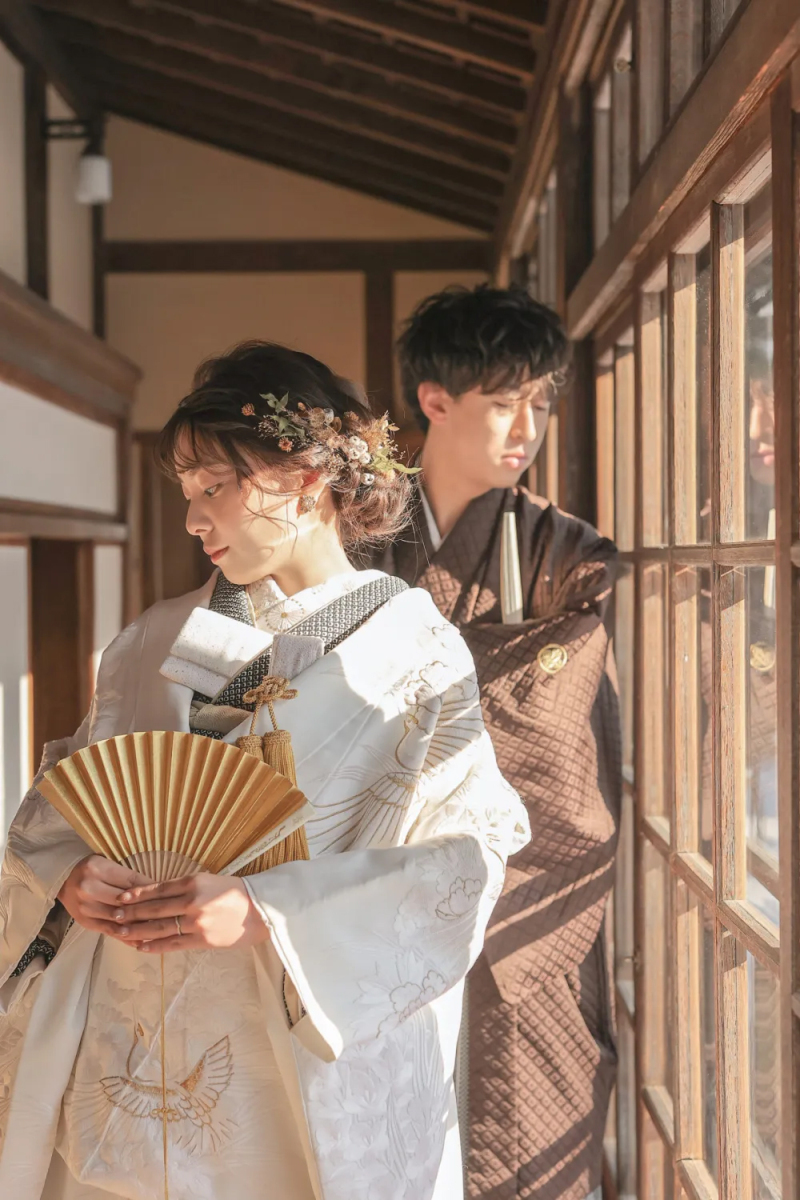 前撮りするなら白無垢or色打掛どっち?