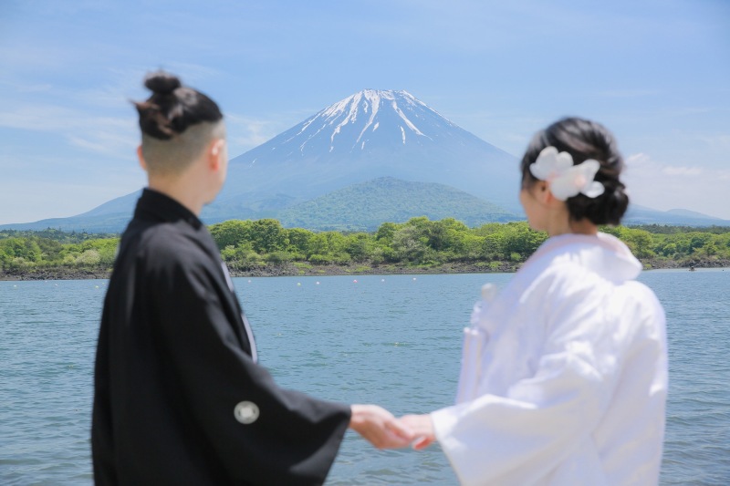 和装白無垢で夏の富士五湖ロケーション