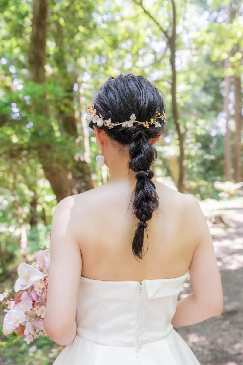 海や森、芝生など様々な場所で撮影する洋装プラン
