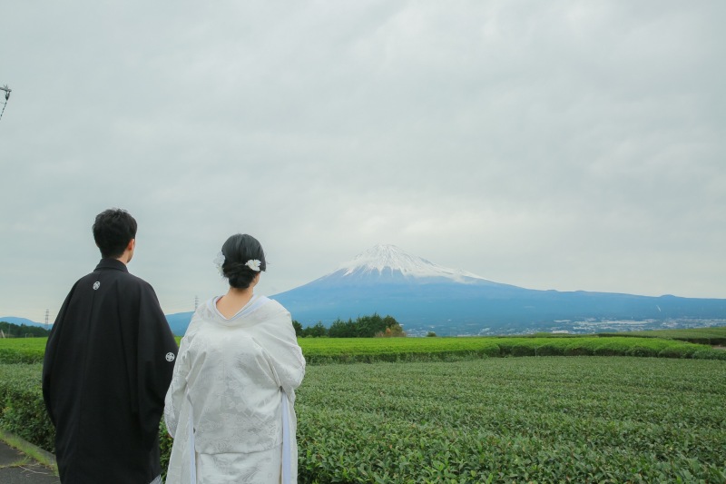 冬の雪化粧の富士山ロケーションでの撮影