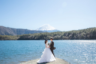積雪の富士山ロケーションフォトのご予約、残りわずかです！