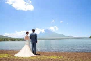 富士五湖近くのお花畑や湖畔での夏〜秋のウェディングフォト