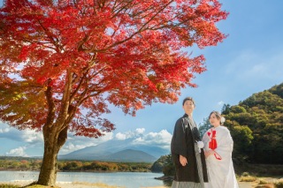 秋の和装紅葉と富士山ロケーションフォト