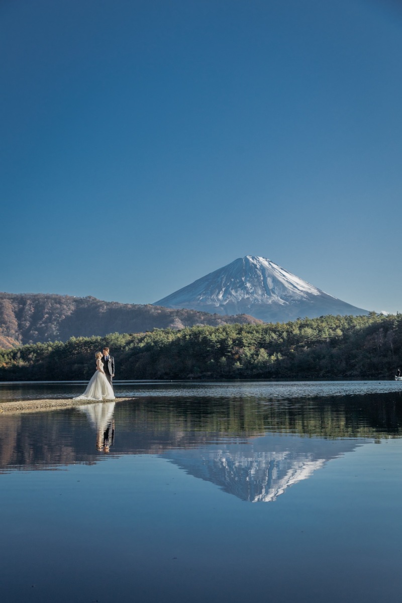 紅葉シーズン残り空きわずか！秋の富士山ロケーションフォト