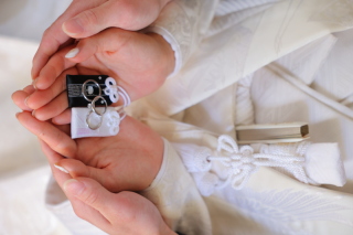 和装にピッタリのお守りカット