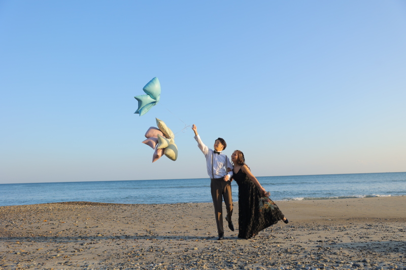 持ち込み小物でお二人らしい一枚に!