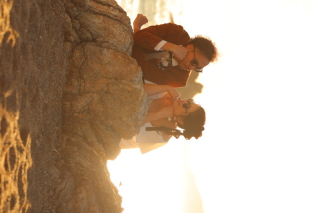 海岸沿いの夕日ロケーション　