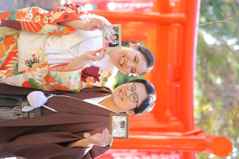 持ち込み小物でお二人らしい一枚に!