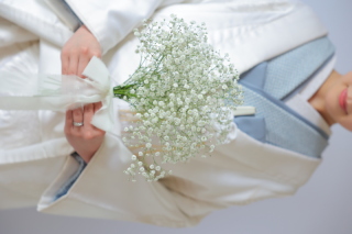 写真を彩る白無垢ブーケ✿