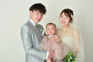 お子様と一緒の撮影増えています…♡