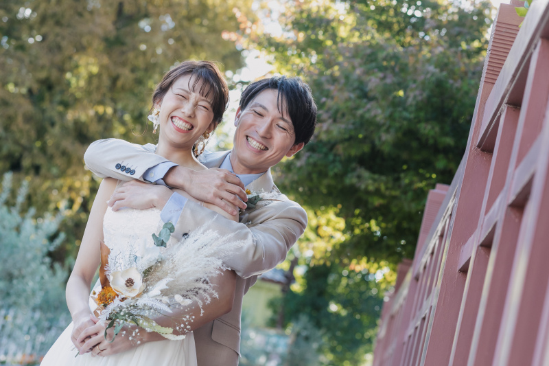 おふたりの愛が伝わる『ハグショット』♡