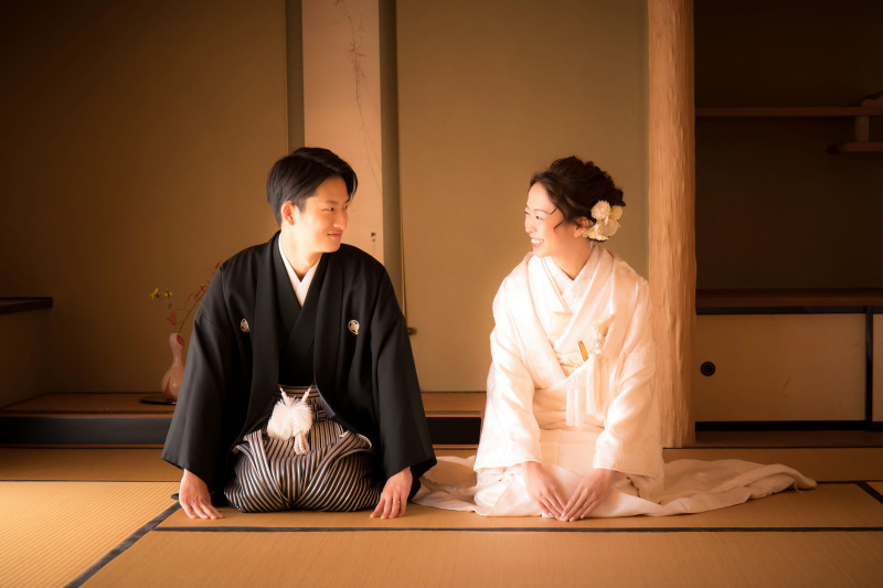 目と目を合わせて2人だけの世界♪和洋ウエディング