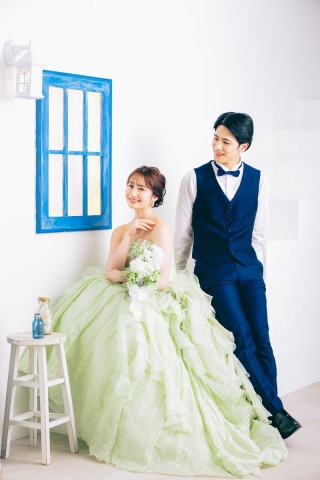 カラードレスでの撮影はいかがでしょうか？