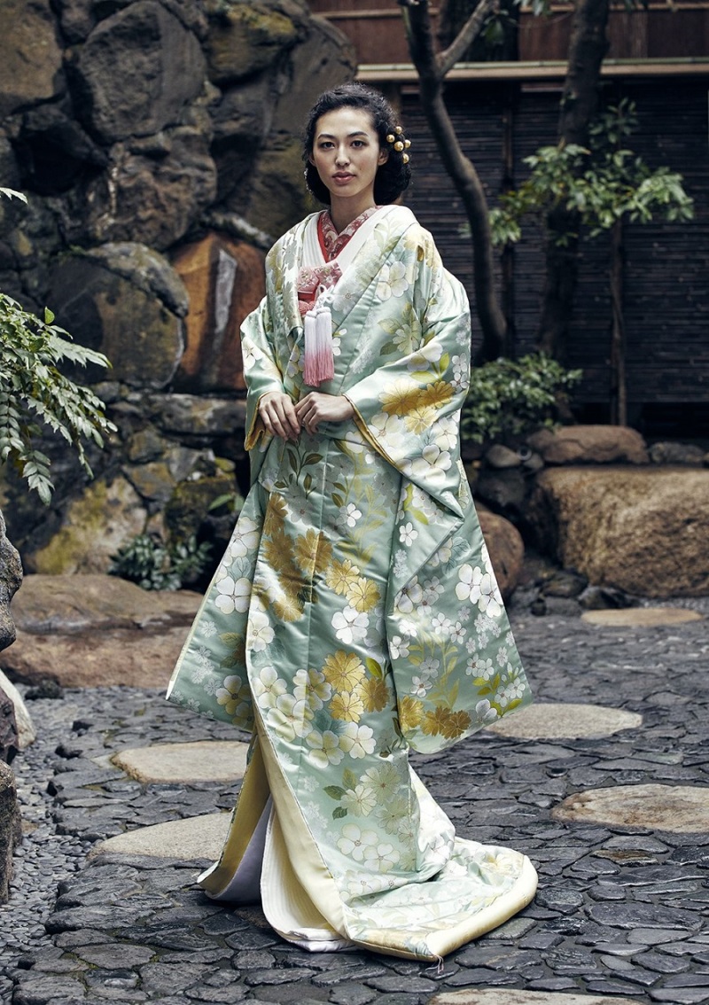 春にピッタリ 淡い色味のオススメ色打掛 公開日 21年2月1日 クチュールナオコ名古屋店 愛知県でフォトウェディング探すならphotorait 春にピッタリ 淡い色味のオススメ色打掛 公開日 21年2月1日 クチュールナオコ名古屋店 愛知県でフォトウェディング探すならphotorait