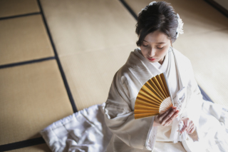 新作衣装探しへ　！！