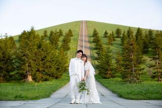 夏でも北海道らしく！白いドレスの映える広大な新緑スポット3選♪