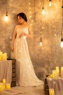 【今どき花嫁は要チェック!】魅力いっぱいなスレンダードレス