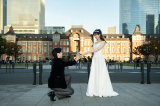 明るい陽射しの中で東京丸の内撮影をしませんか♪