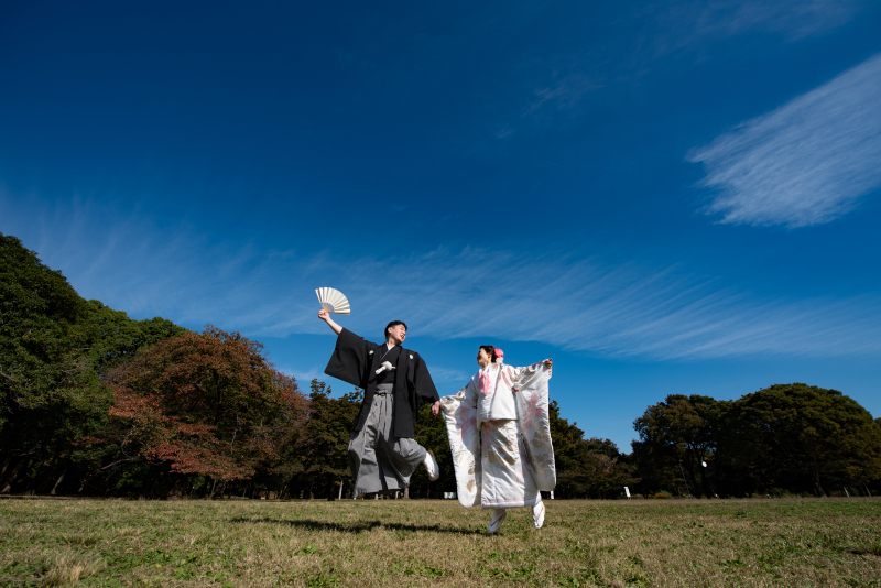優しい木漏れ日と深緑が美しい10月撮影は平日が狙い目！