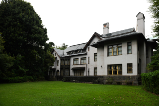 重要文化財の邸宅で上質なフォトウエディング！