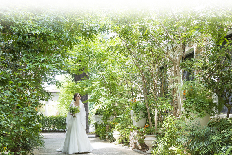 写真だけの結婚式に新プラン登場 緑豊かな目白 の森にある独立型チャペル 公開日 21年9月1日 御苑フォトウェディング スタジオ 東京都でフォトウェディング探すならphotorait