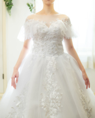 刺繍が華やかなオーガンジー素材のドレス~新作ウエディングドレス入荷しました~