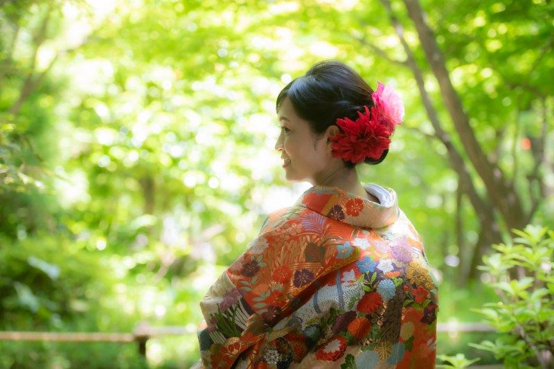 和装ロケにニンキ!新緑の庭園撮影♬