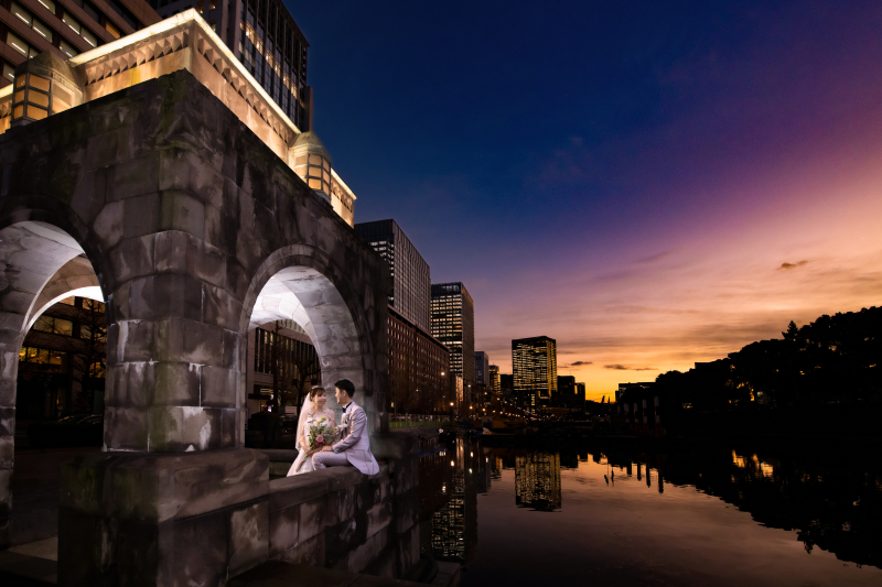 カメラマン一押し！夕暮れ時の和田倉門と夜景の東京駅プラン88,300円！
