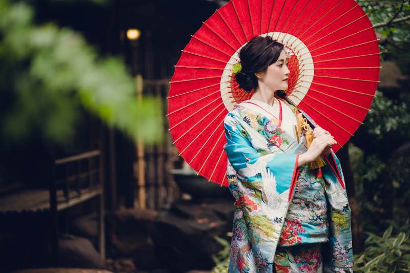 和装での美しい立ち振るまいポイントご紹介！