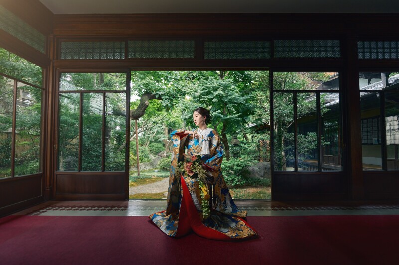 色打掛と白無垢、どちらを選ぶ?後悔しないための和装フォトウェディングの選び方