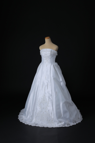 お衣装紹介~ウエディングドレス~