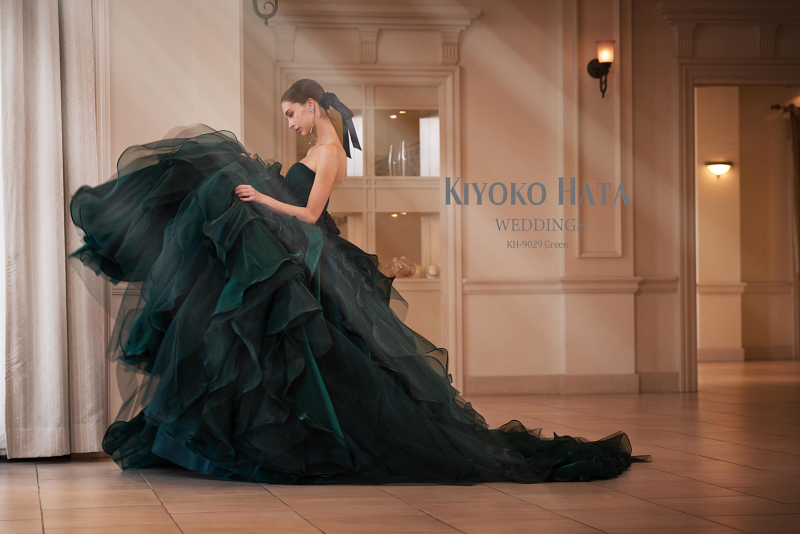 【KIYOKO HATA WEDDINGS】オリジナルドレスご紹介㉚